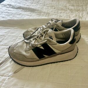 New Balance Black and White Athletic Shoes